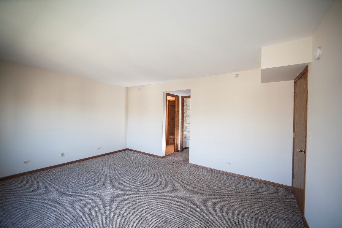 6340 Capulina Avenue 4c Property Photo 9