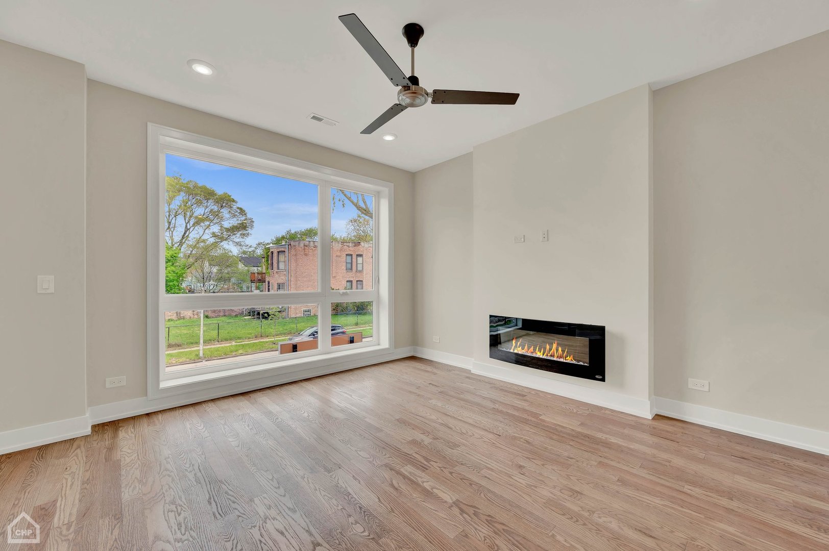 4611 S Saint Lawrence Avenue 2 Property Photo 2