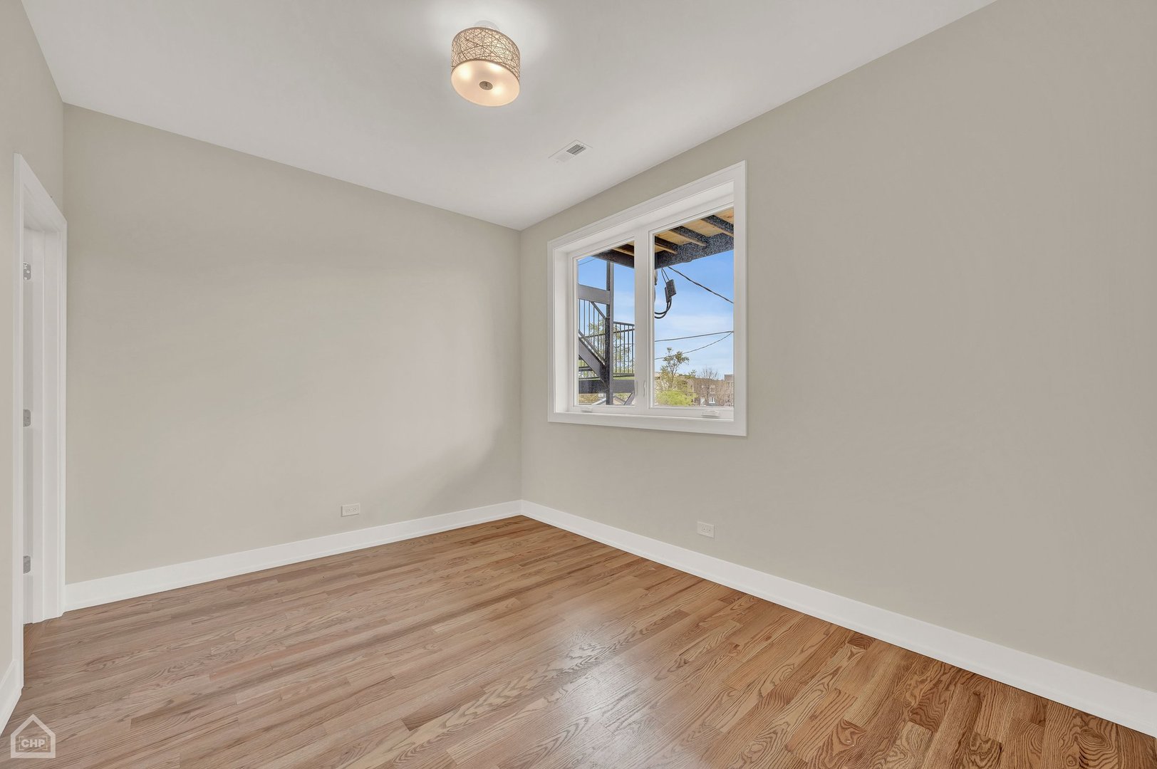 4611 S Saint Lawrence Avenue 2 Property Photo 9
