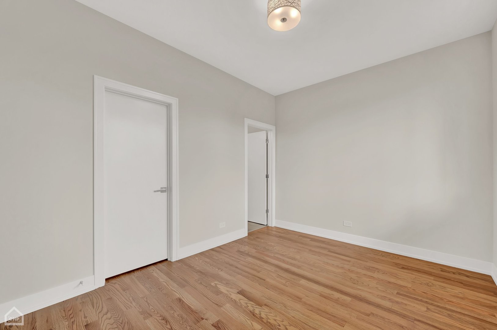 4611 S Saint Lawrence Avenue 2 Property Photo 10
