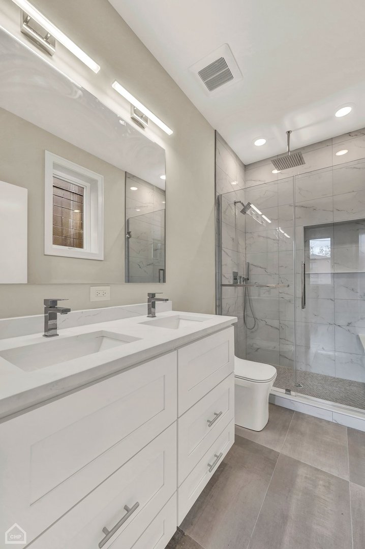 4611 S Saint Lawrence Avenue 2 Property Photo 13
