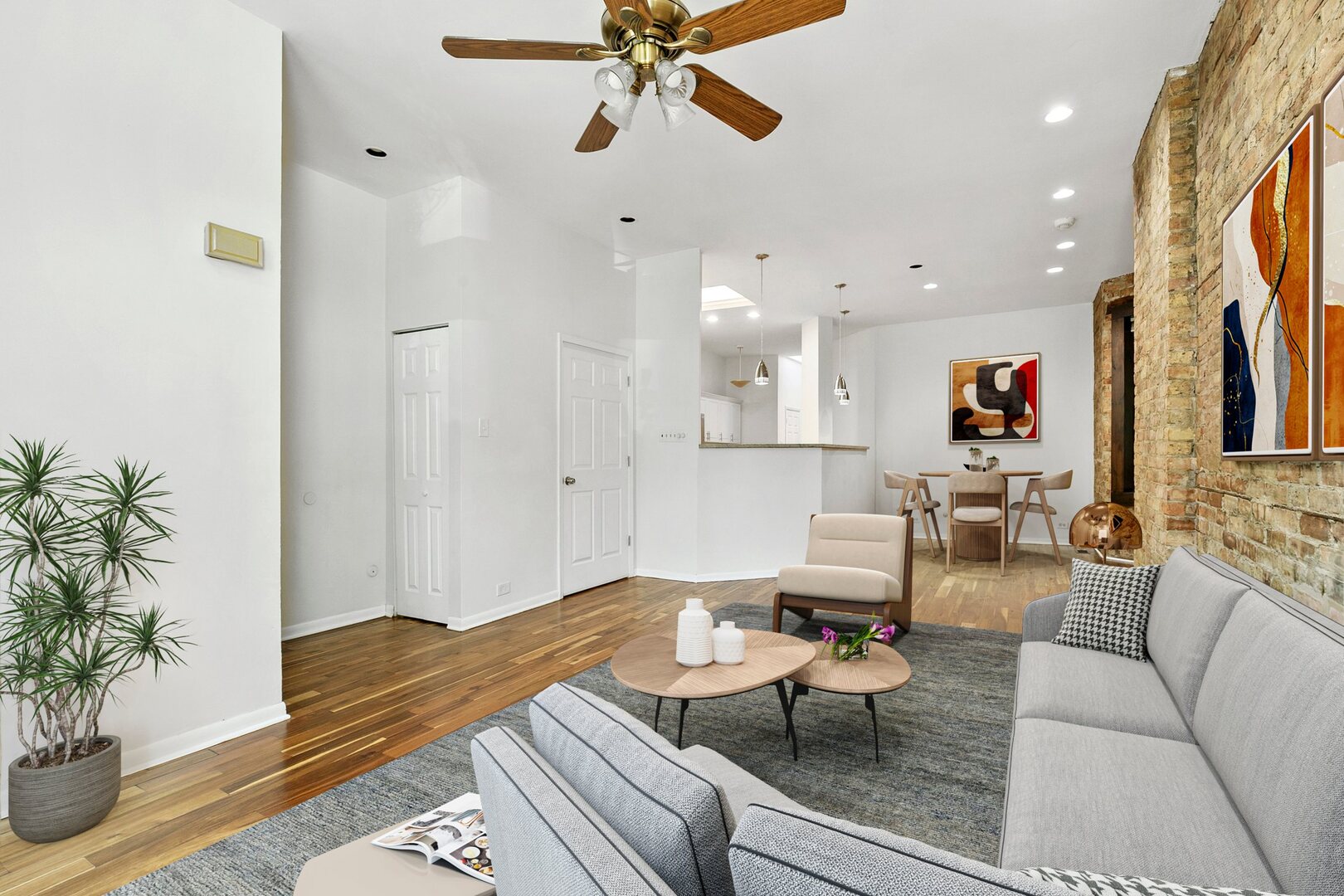 1219 N Damen Avenue Property Photo 4