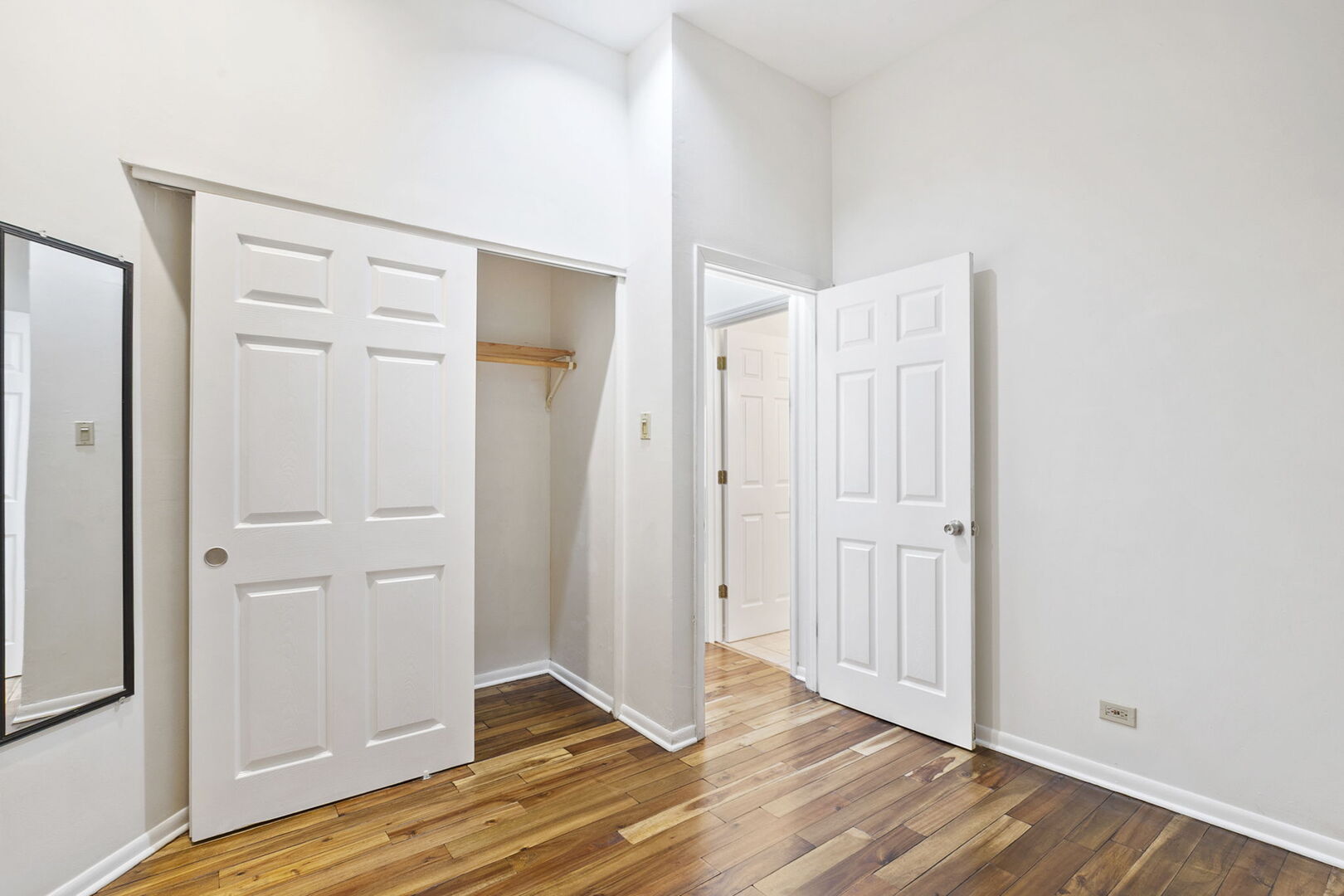 1219 N Damen Avenue Property Photo 11