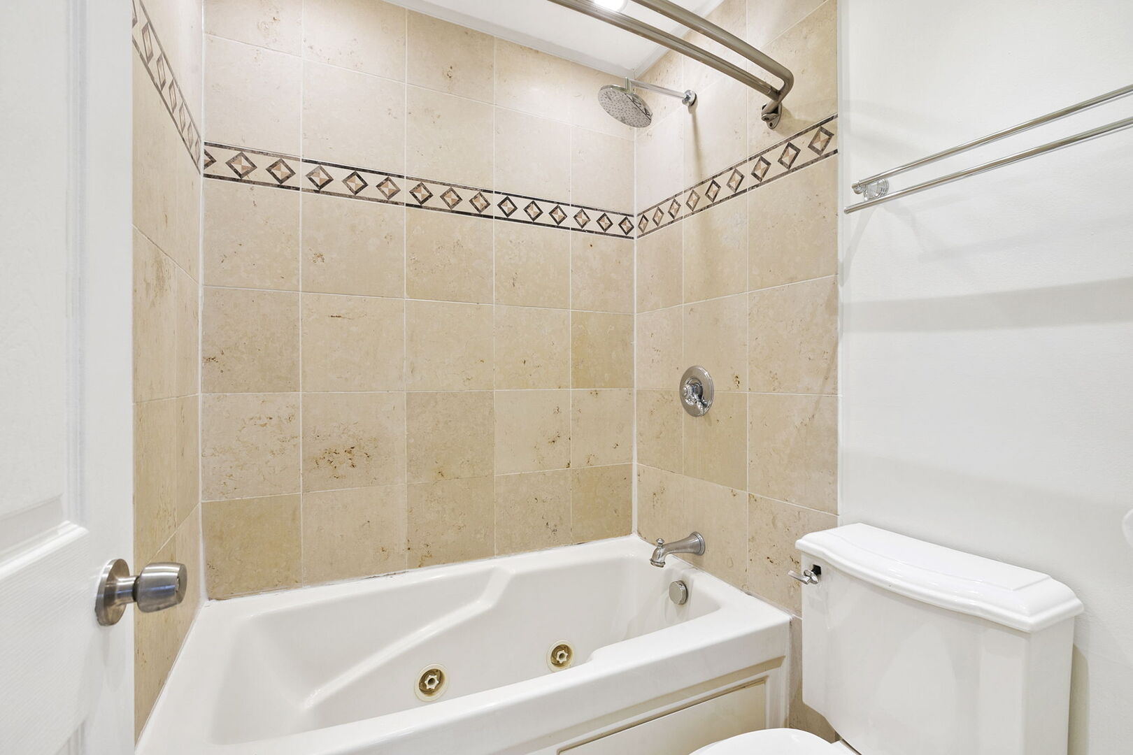 1219 N Damen Avenue Property Photo 18