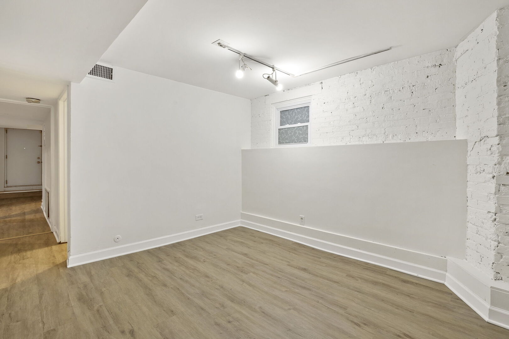 1219 N Damen Avenue Property Photo 21