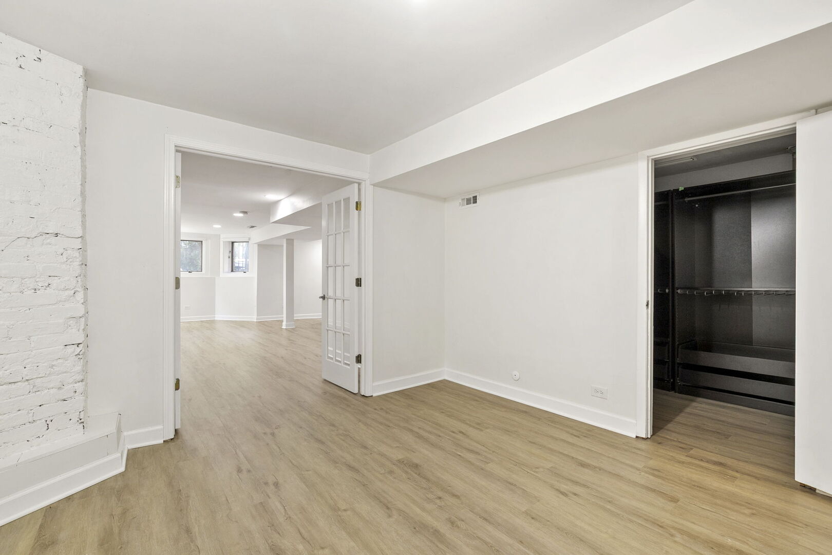 1219 N Damen Avenue Property Photo 22