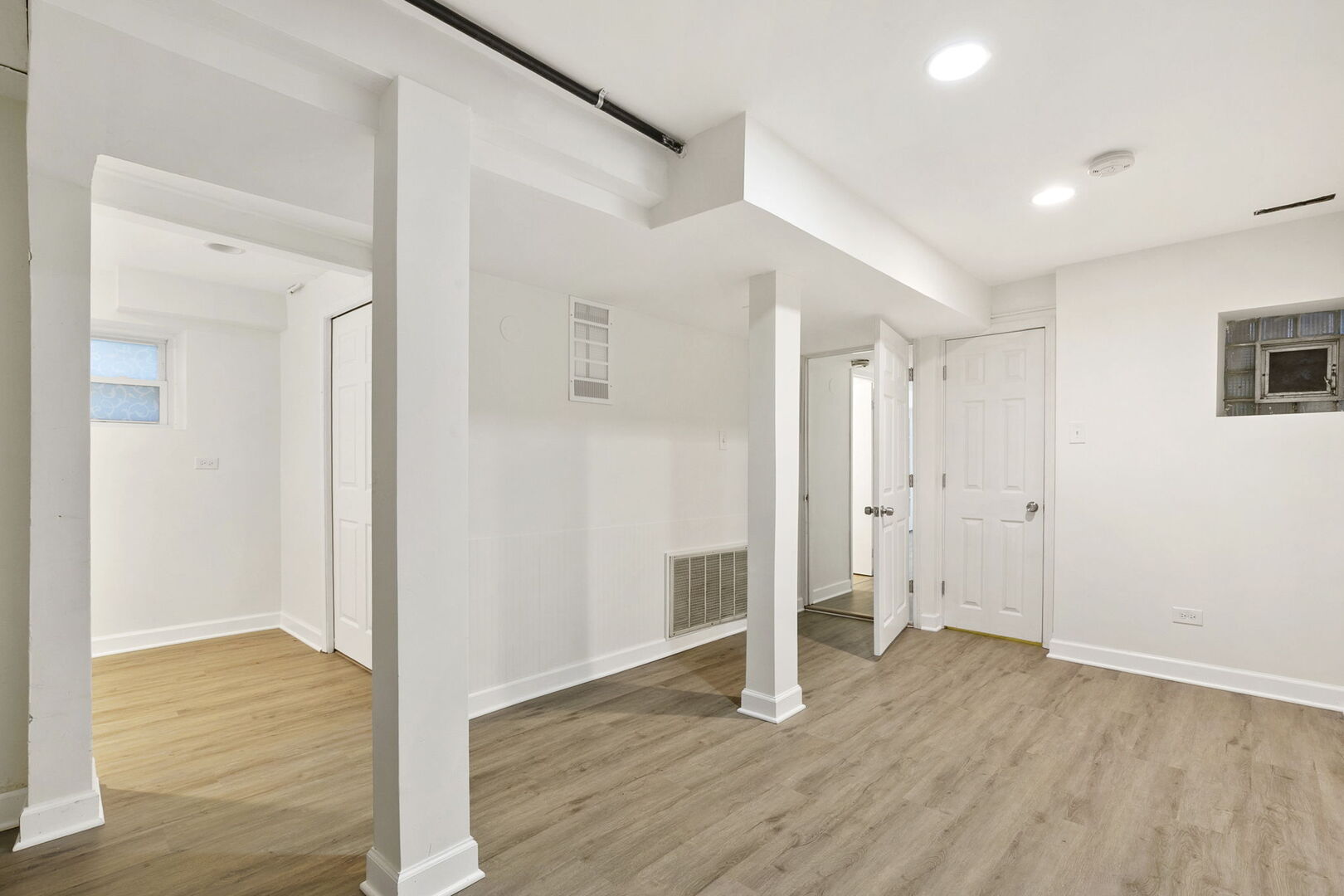 1219 N Damen Avenue Property Photo 23