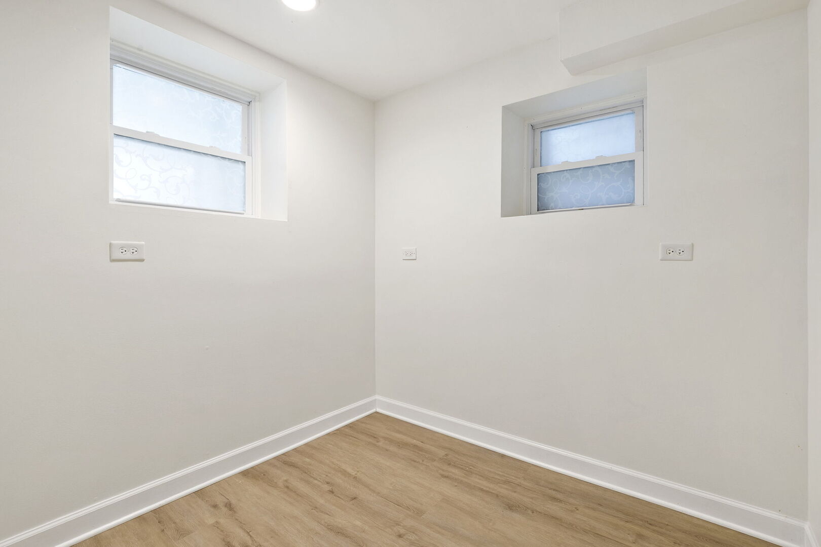 1219 N Damen Avenue Property Photo 25