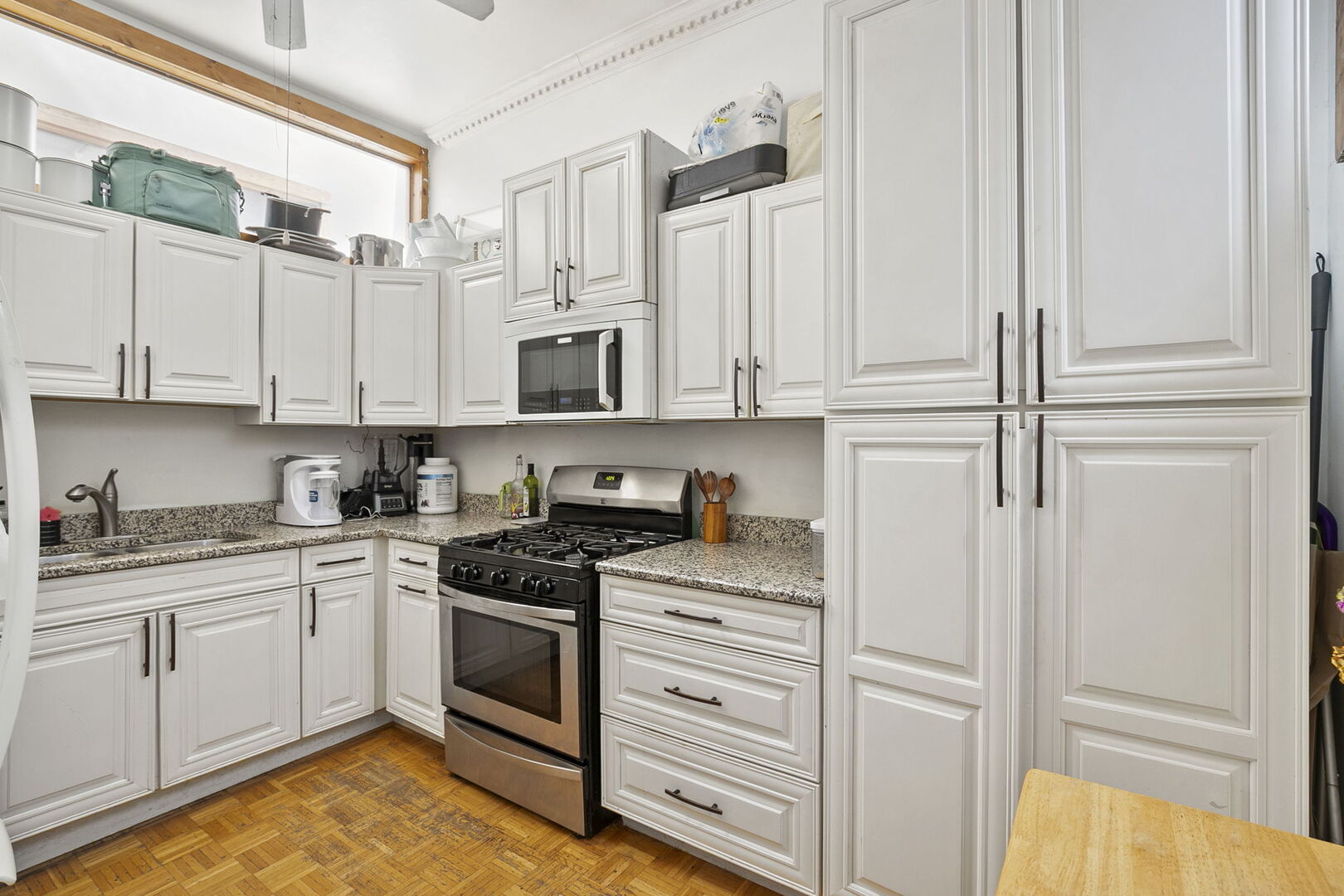 1219 N Damen Avenue Property Photo 37