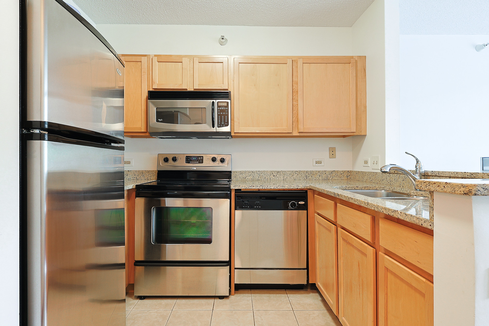 222 N Columbus Drive 302 Property Photo 5
