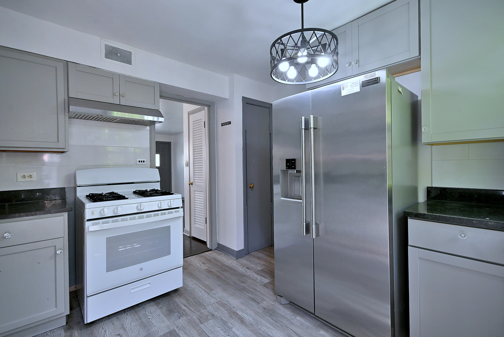 7911 North Avenue C Property Photo 15