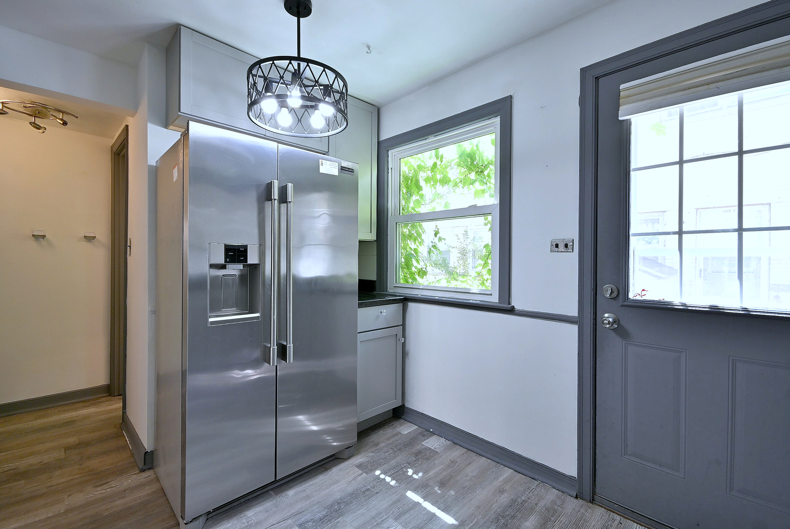 7911 North Avenue C Property Photo 18