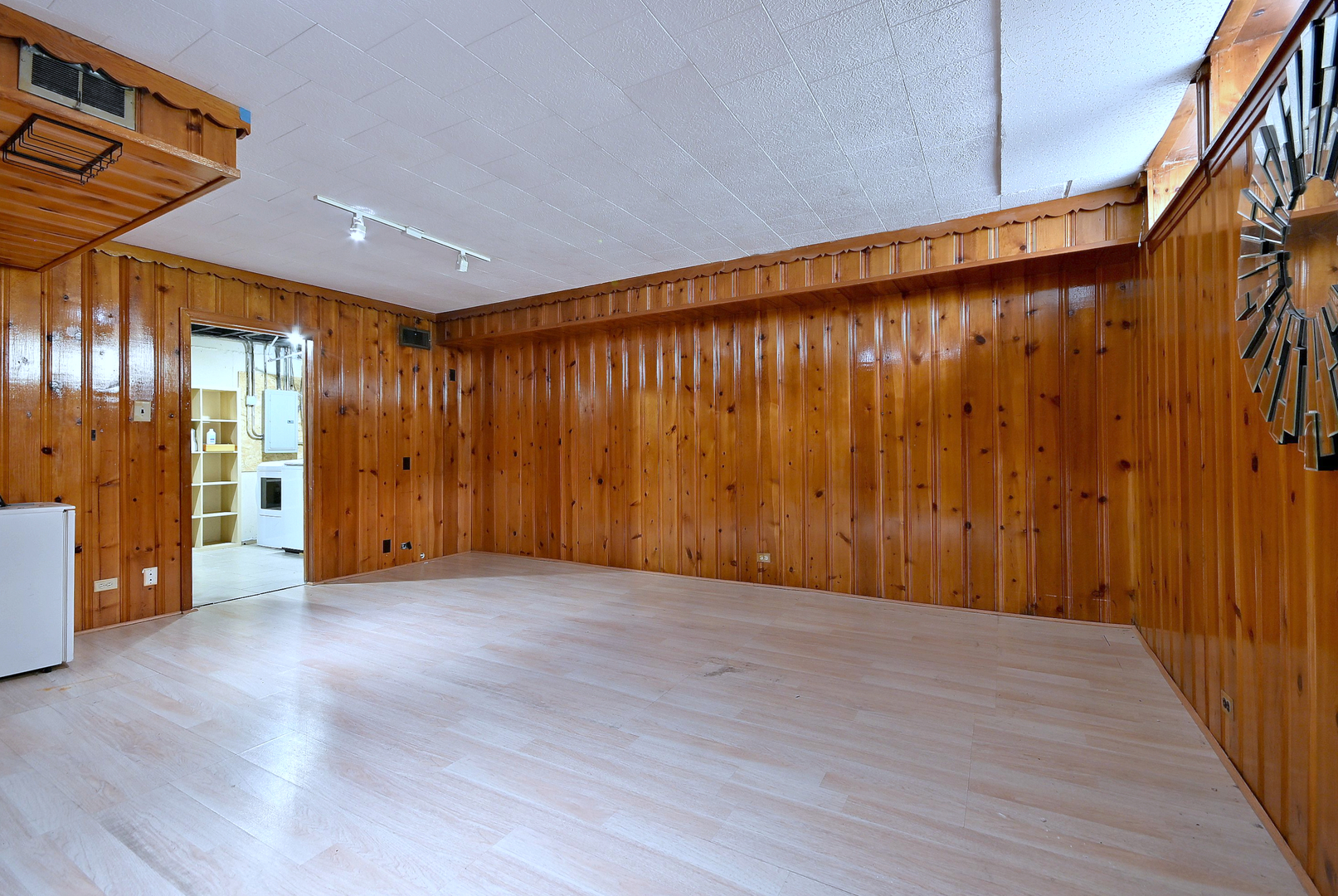 7911 North Avenue C Property Photo 24