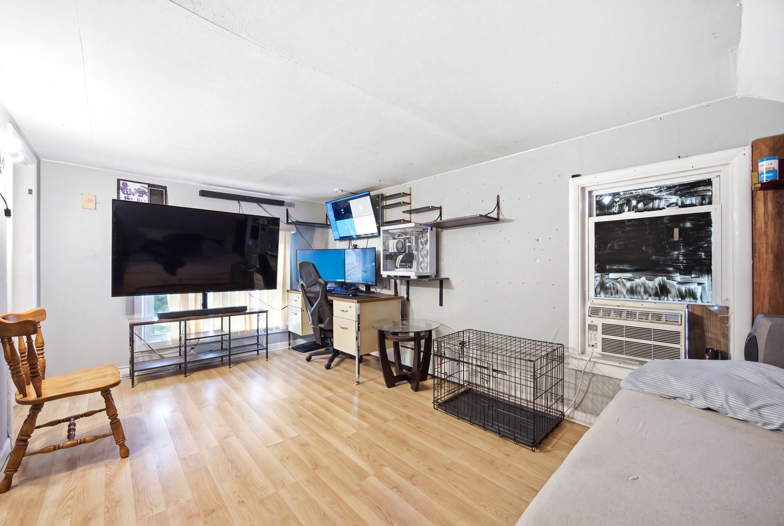 2110 N Green Bay Road Property Photo 3