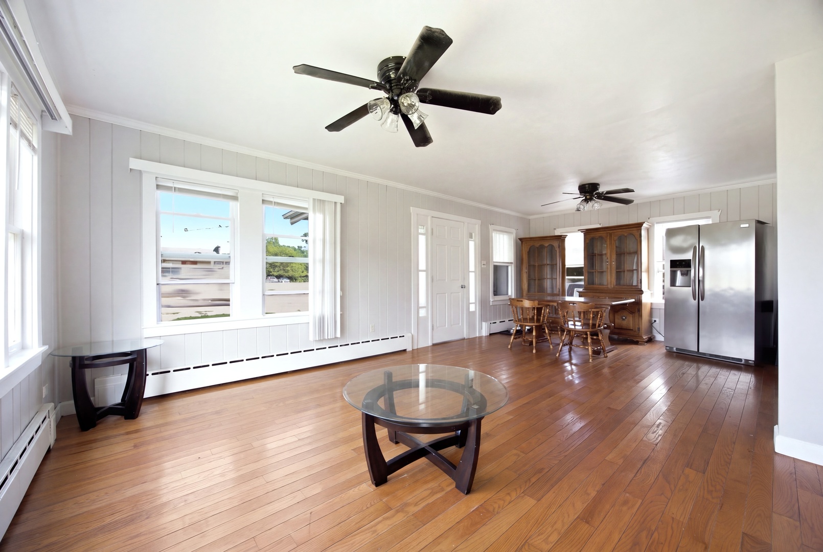 2110 N Green Bay Road Property Photo 5