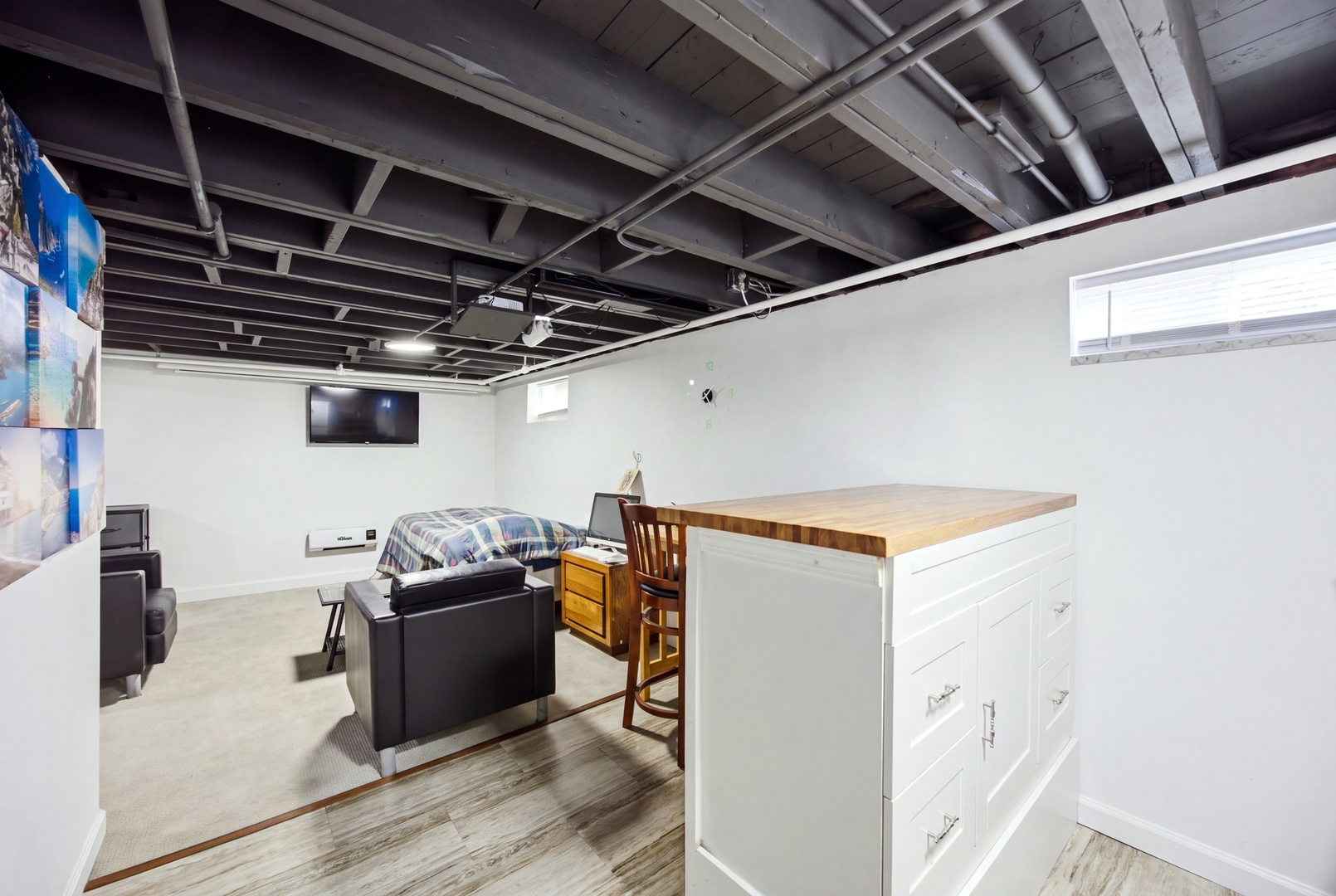 2110 N Green Bay Road Property Photo 11
