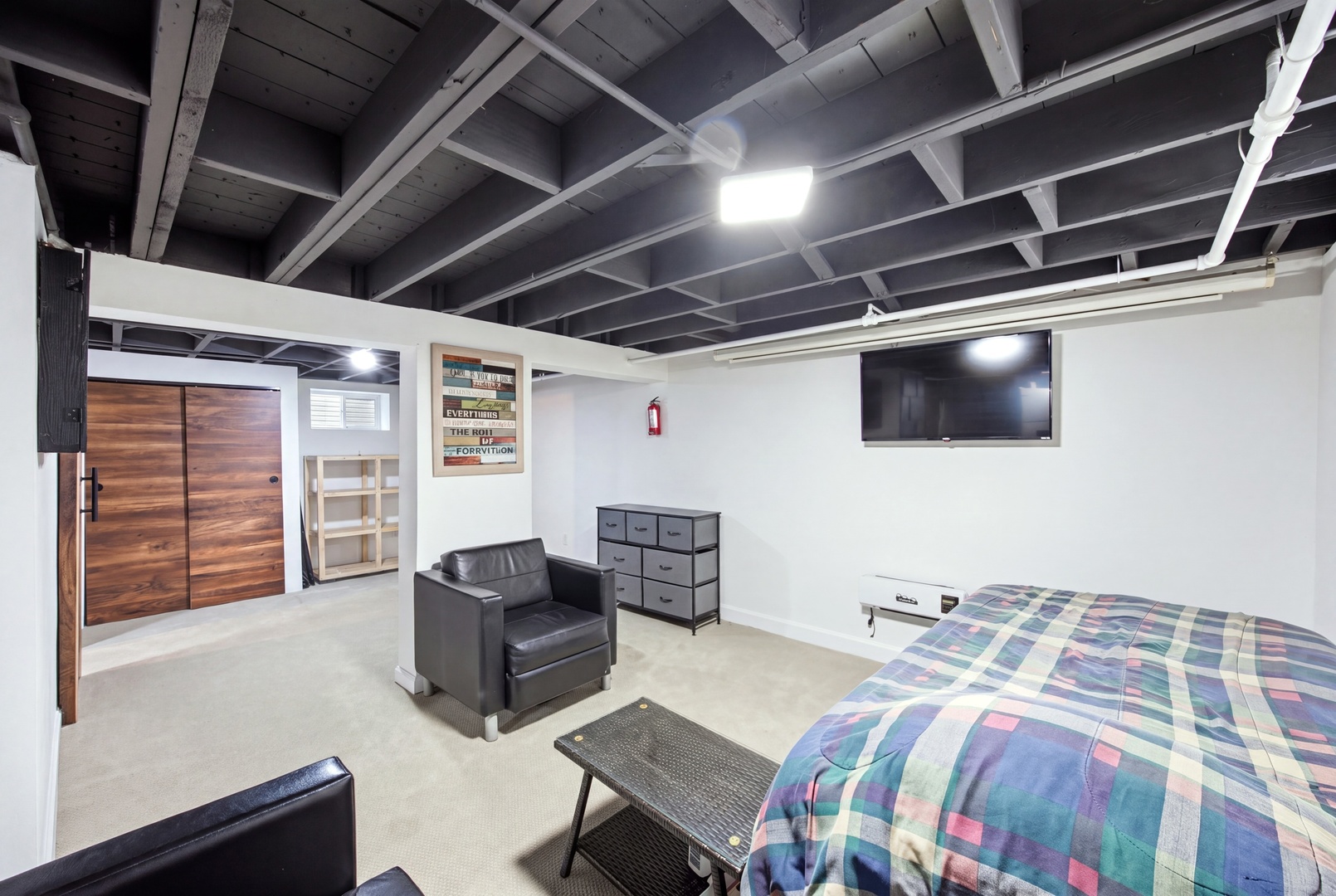 2110 N Green Bay Road Property Photo 12