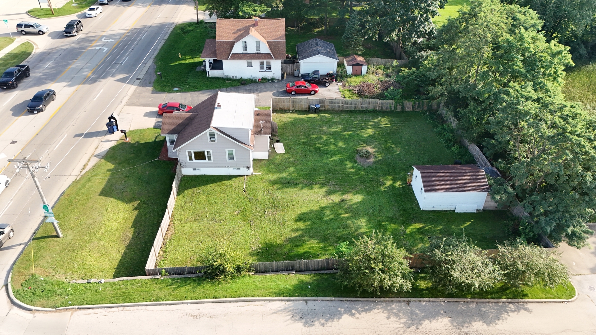 2110 N Green Bay Road Property Photo 17
