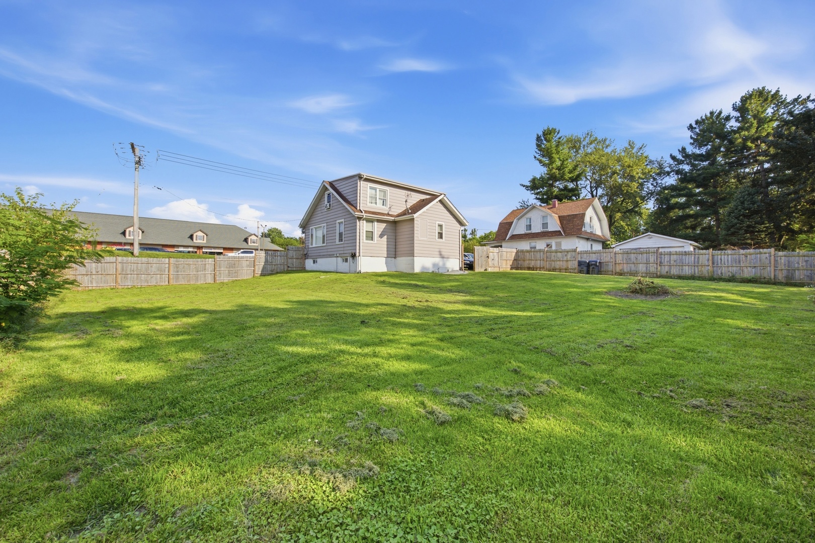 2110 N Green Bay Road Property Photo 19