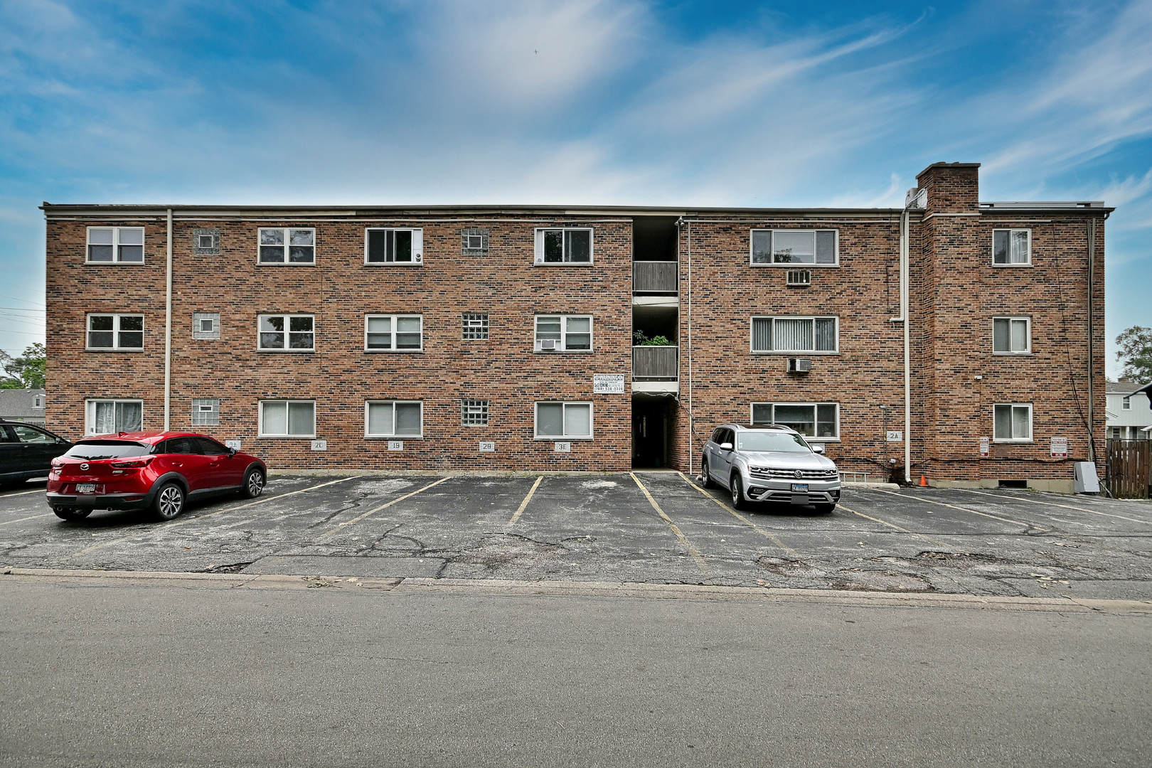 600 S York Street 3e Property Photo 5