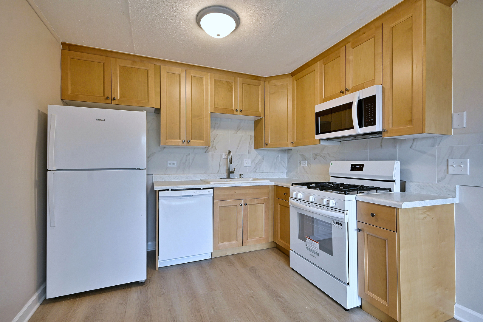 600 S York Street 3e Property Photo 14