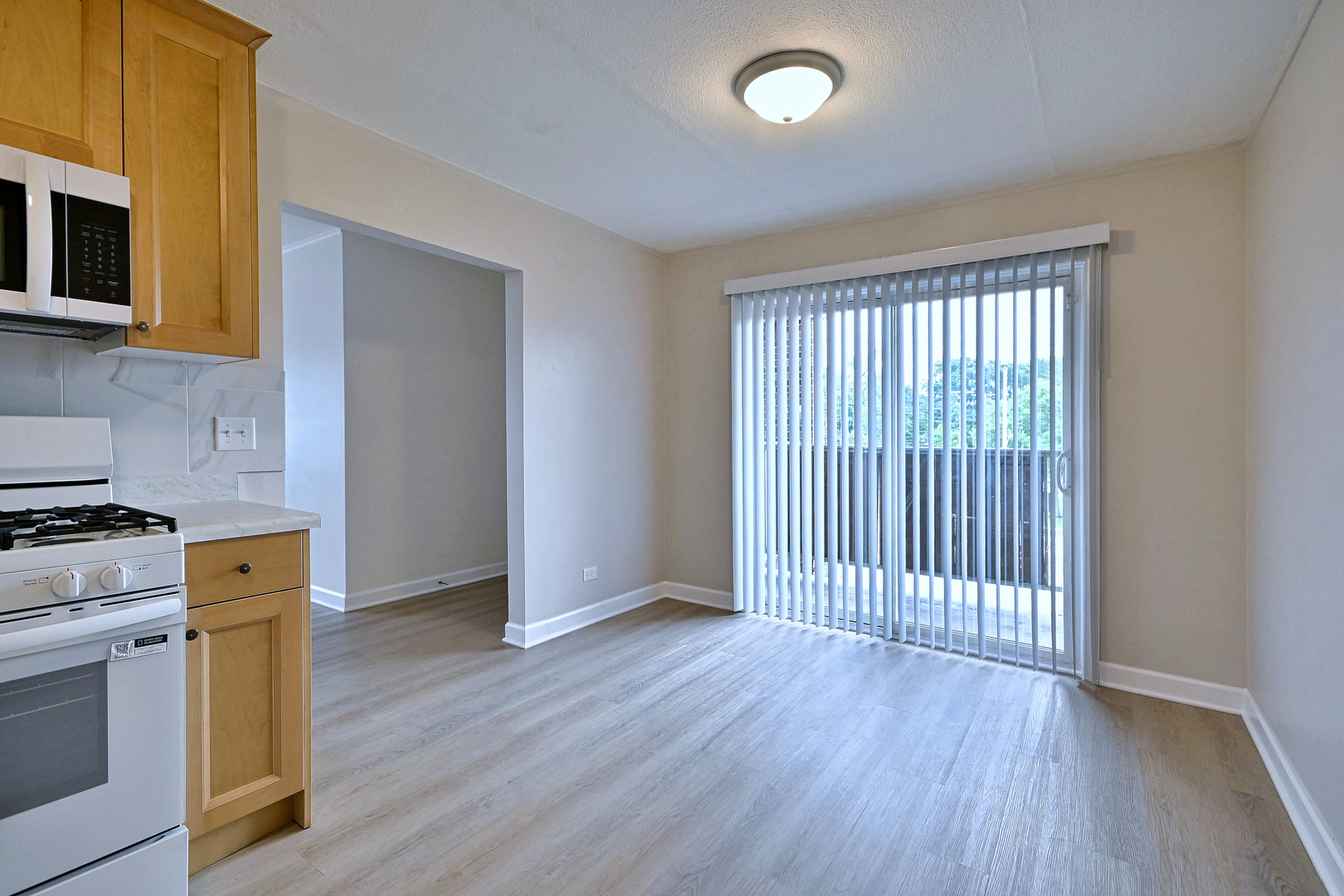 600 S York Street 3e Property Photo 16