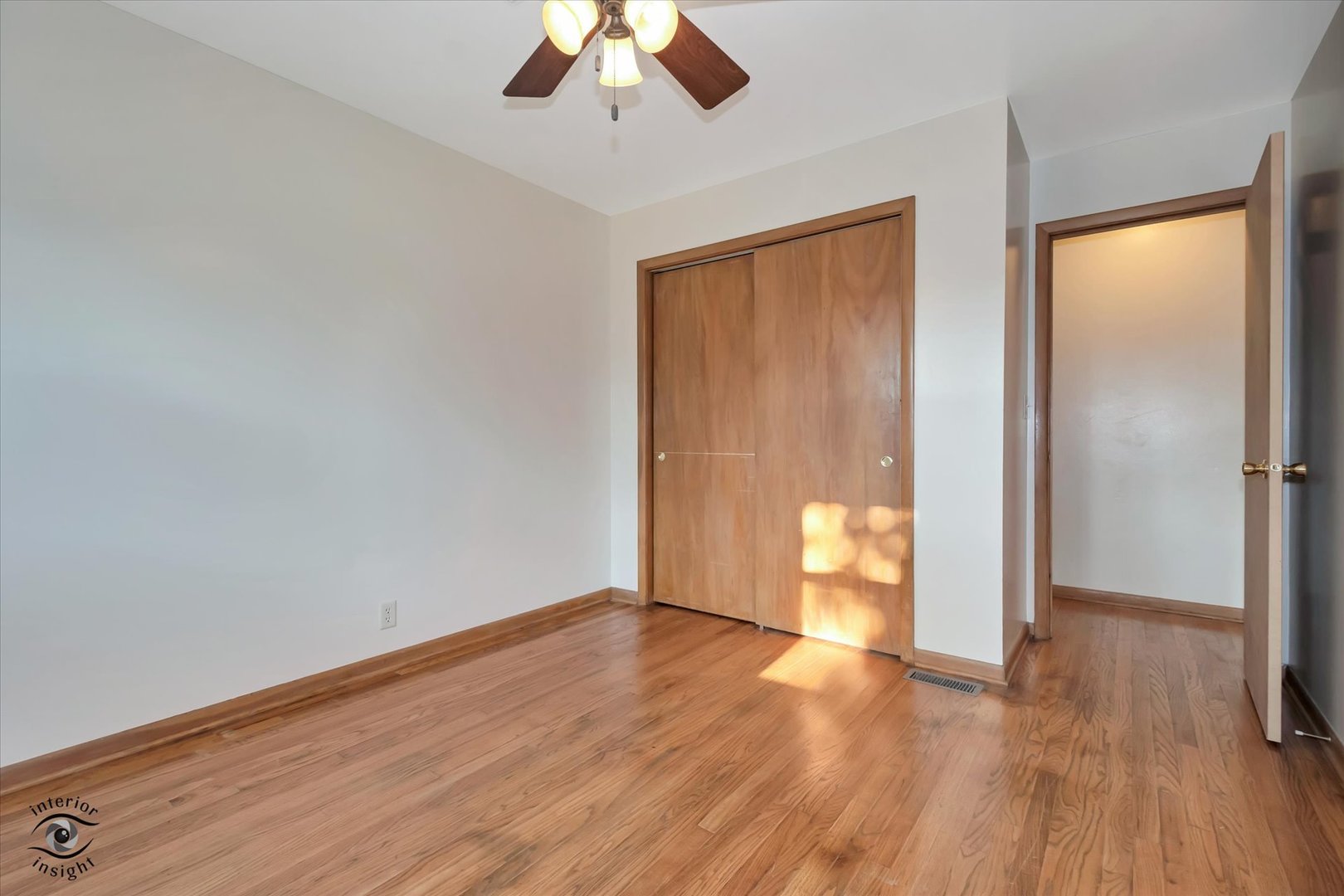644 S Calumet Avenue Property Photo 10
