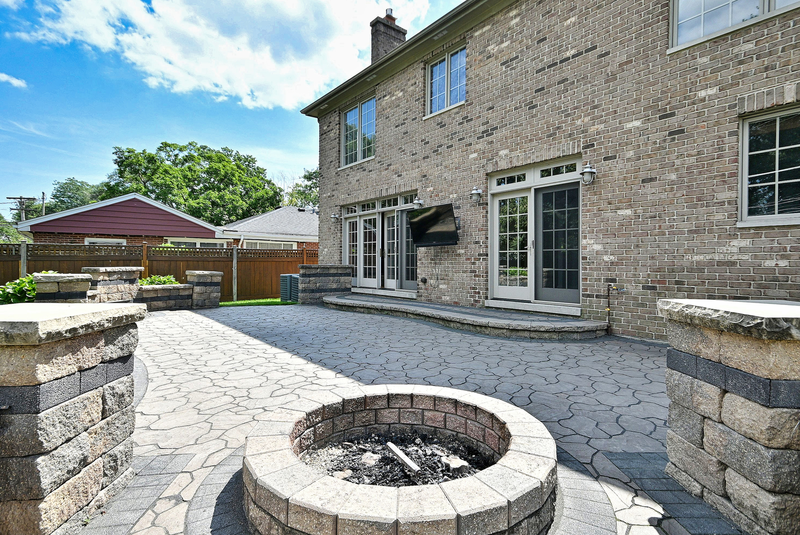 1908 S Harrison Street Property Photo 5