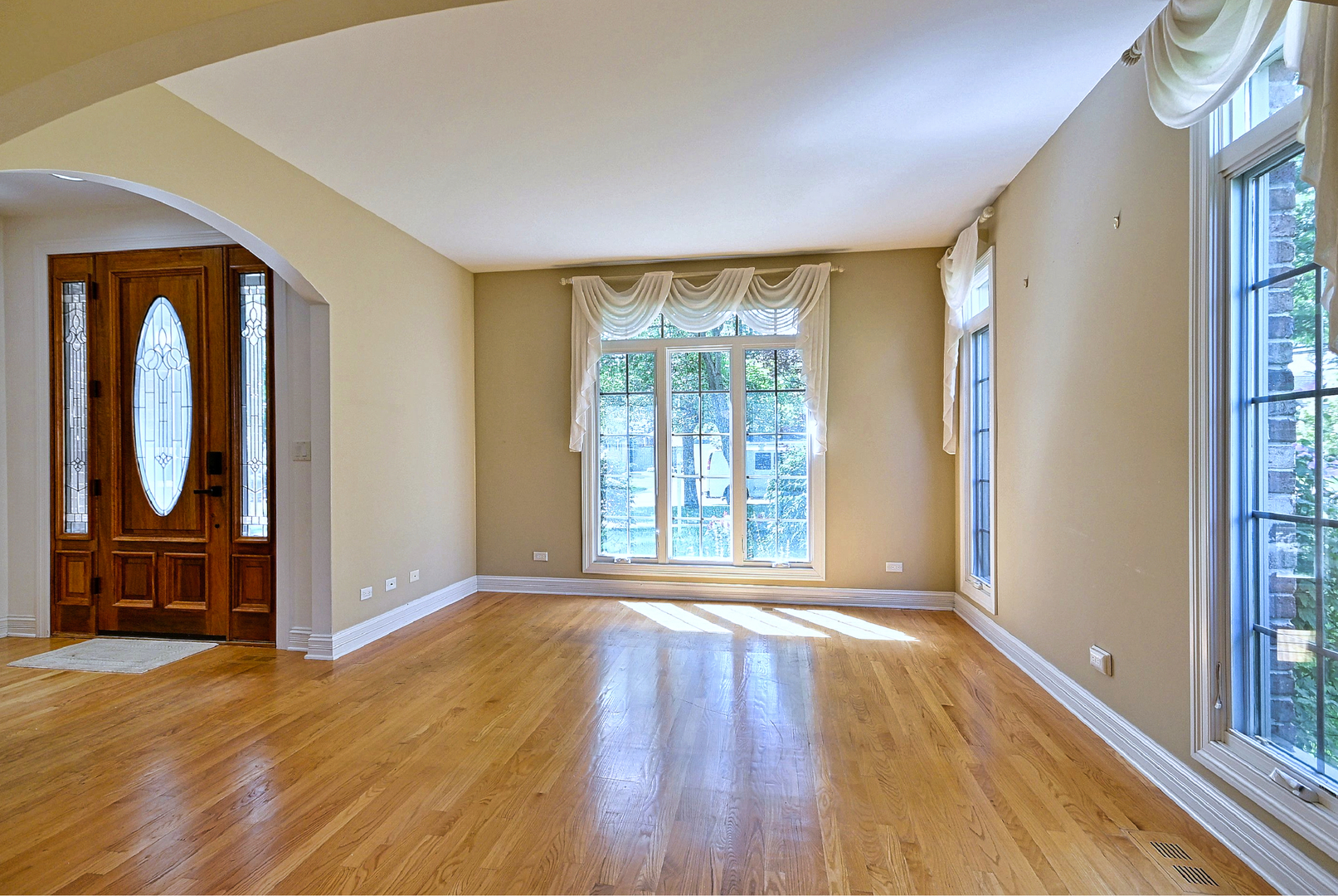 1908 S Harrison Street Property Photo 14