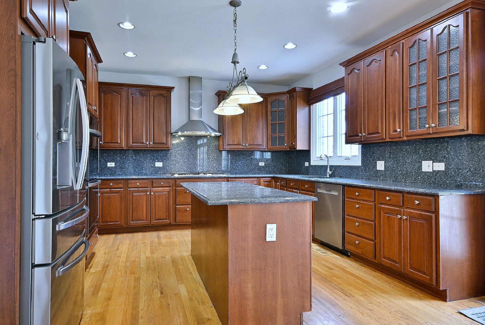 1908 S Harrison Street Property Photo 24
