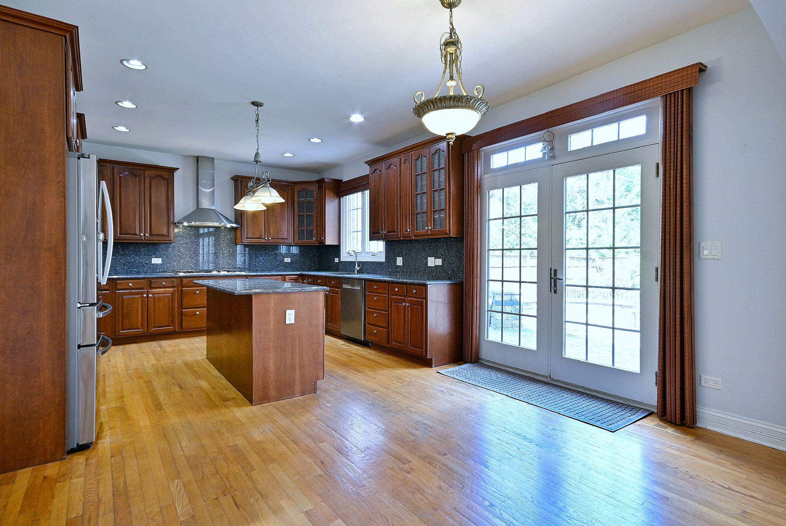 1908 S Harrison Street Property Photo 27