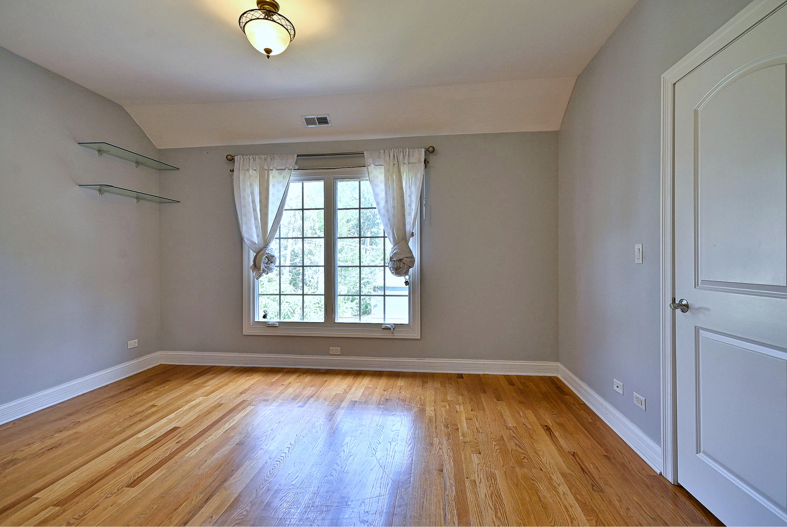 1908 S Harrison Street Property Photo 47