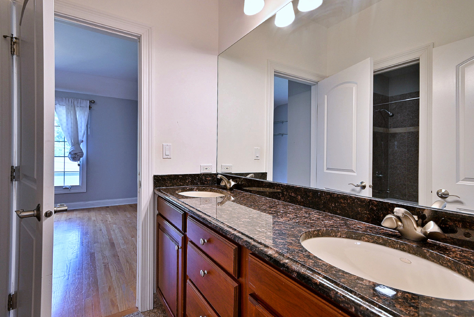 1908 S Harrison Street Property Photo 49