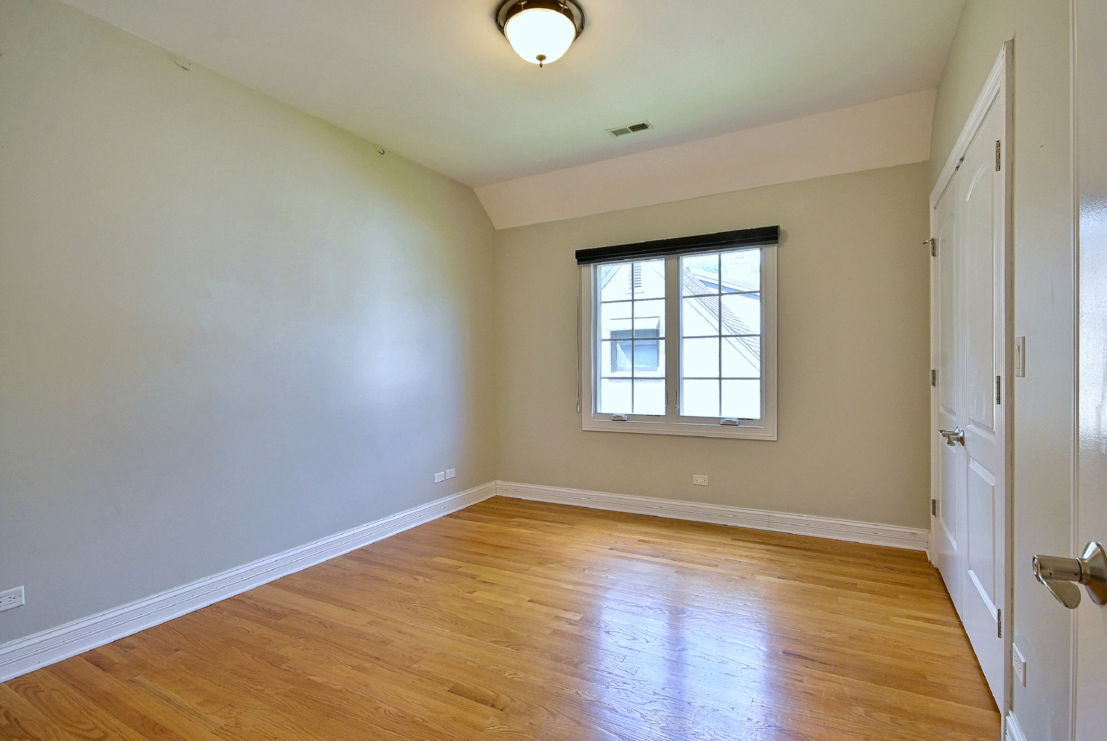 1908 S Harrison Street Property Photo 50