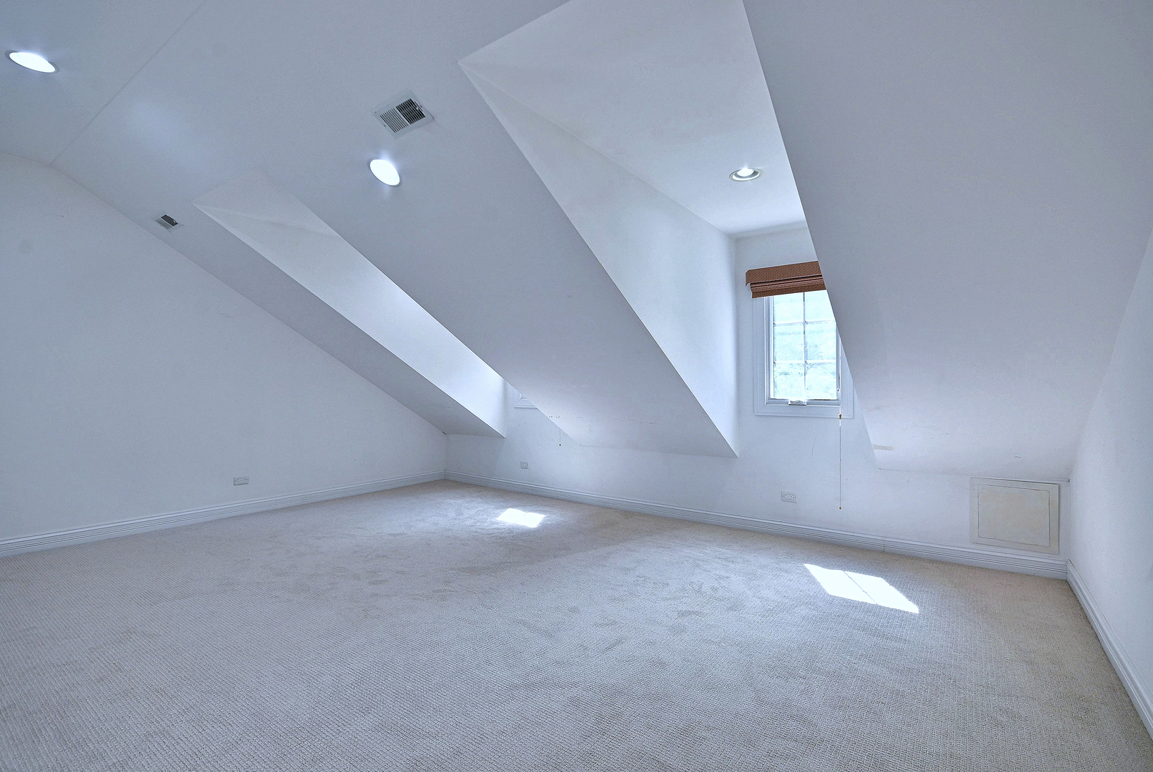 1908 S Harrison Street Property Photo 51