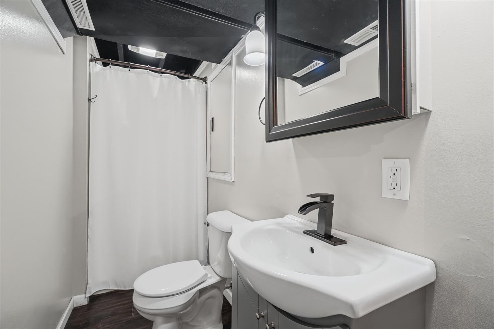 702 Wilson Avenue Property Photo 22