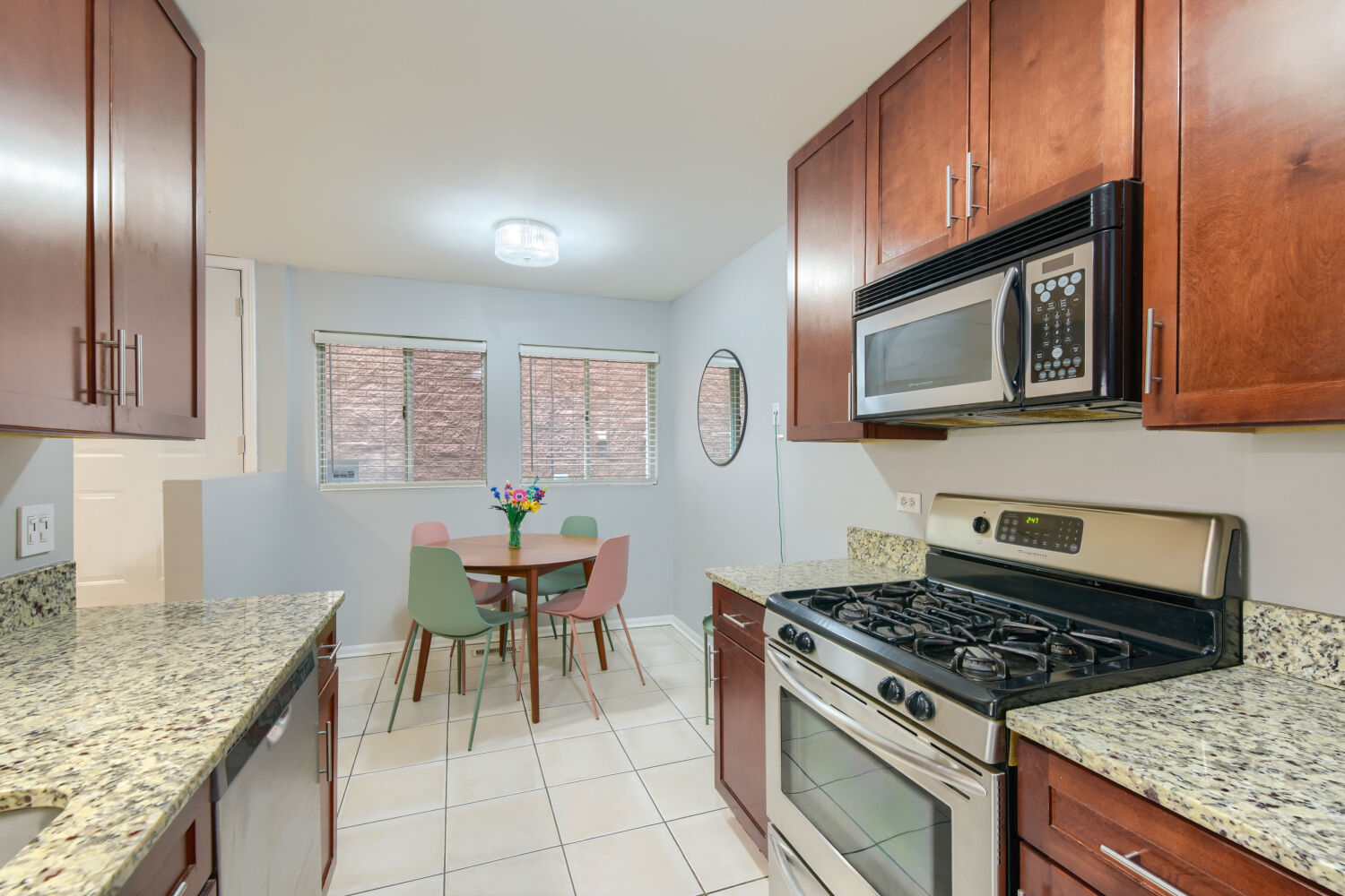 2660 N Bosworth Avenue 1nw Property Photo 10