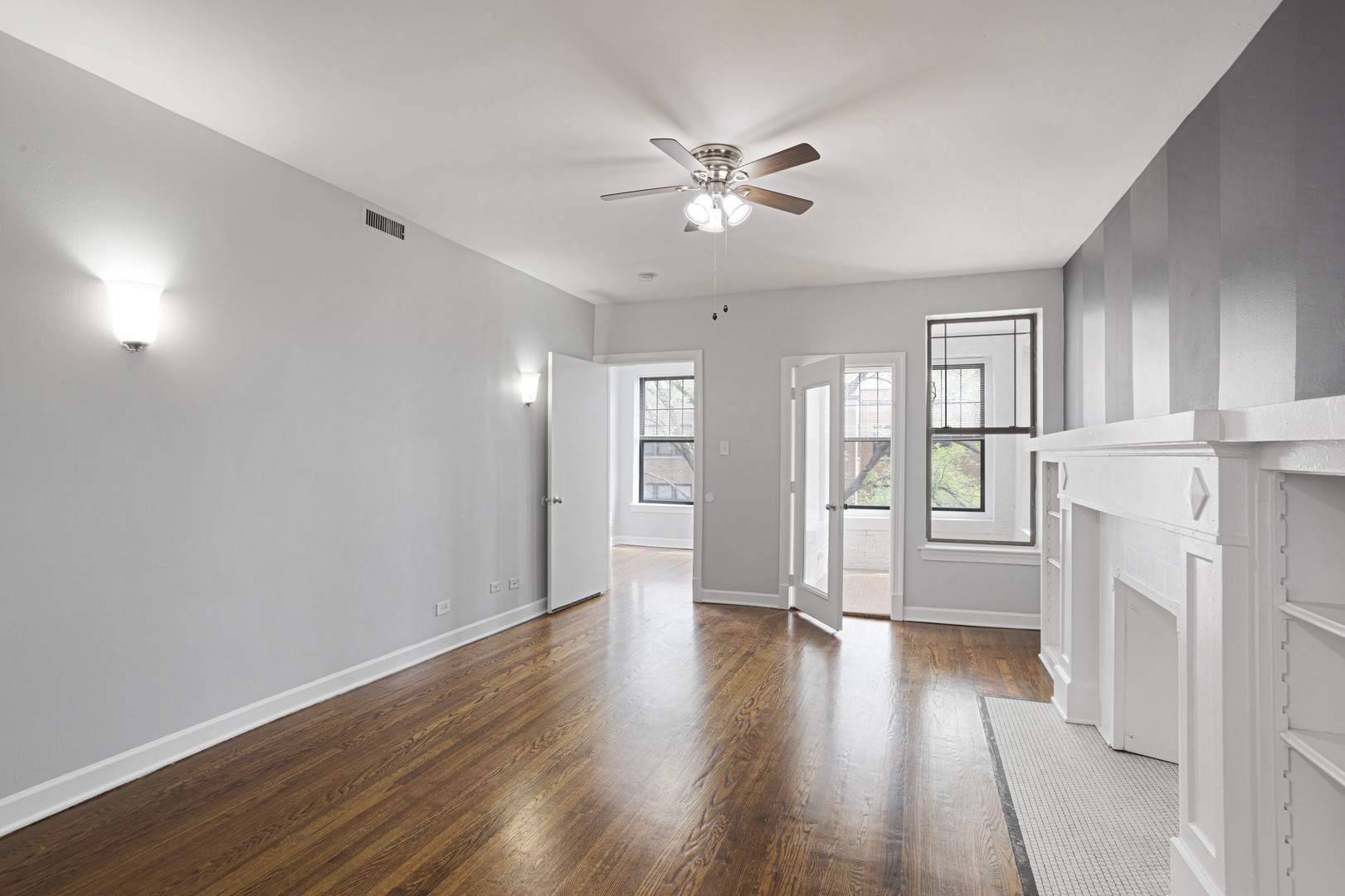 7702 N Marshfield Avenue 3 Property Photo 2