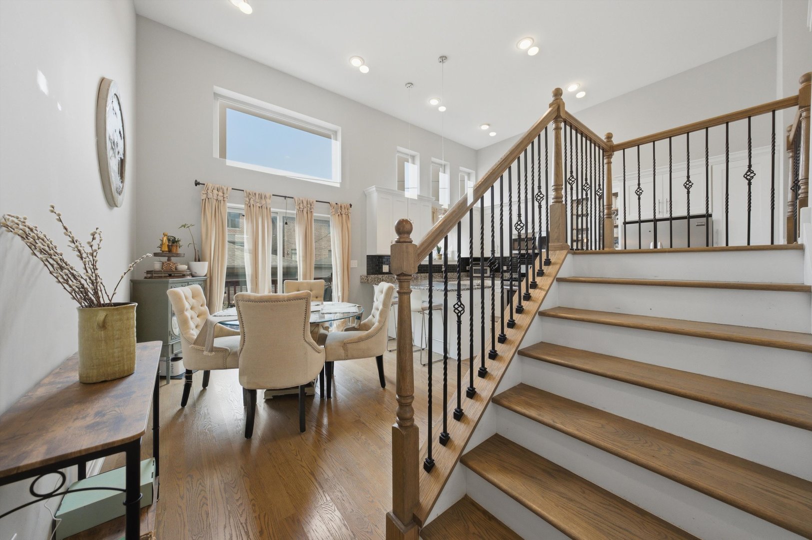 6451 S New England Avenue 4 Property Photo 2