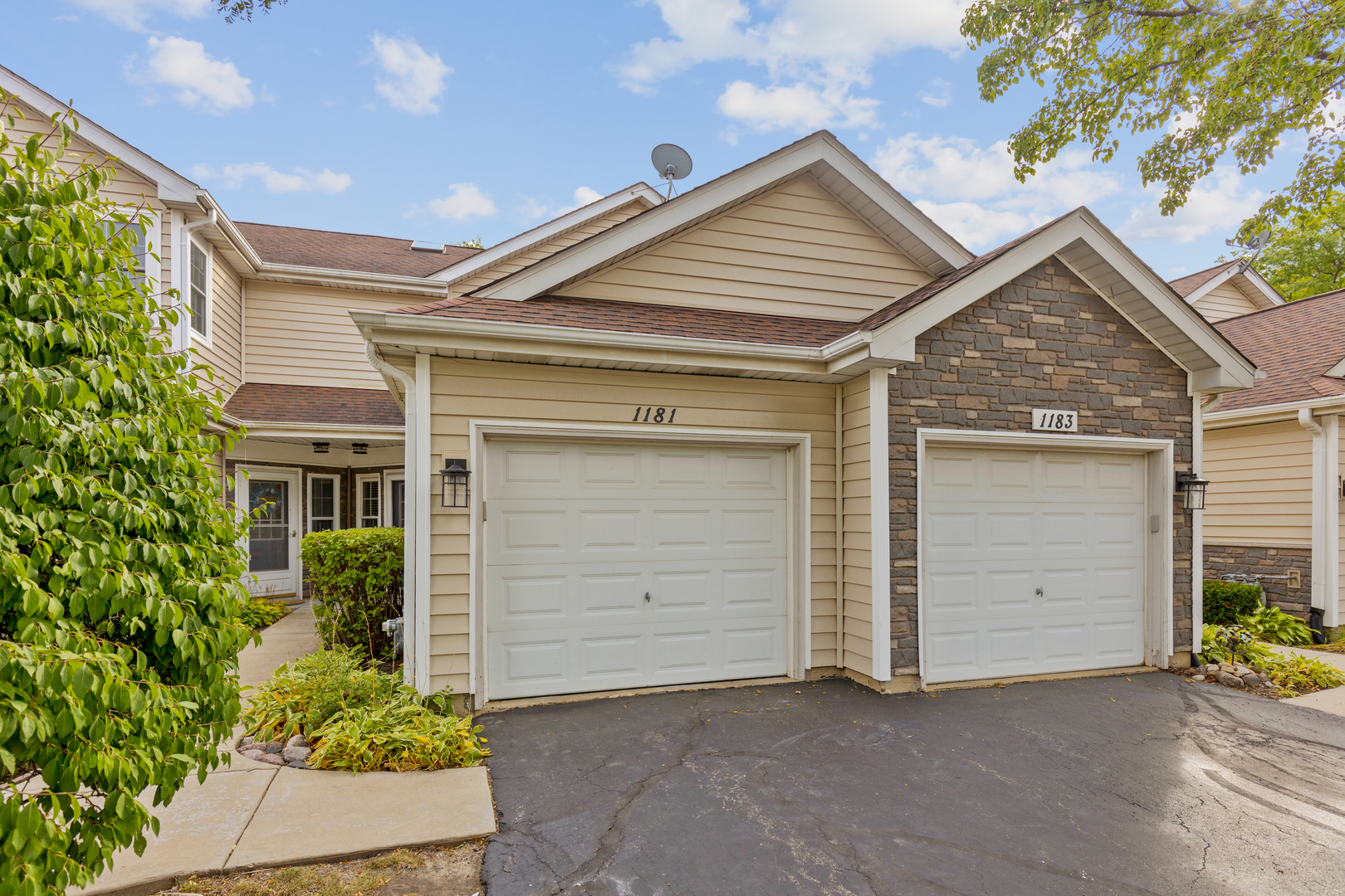 1181 Regency Drive Property Photo 1
