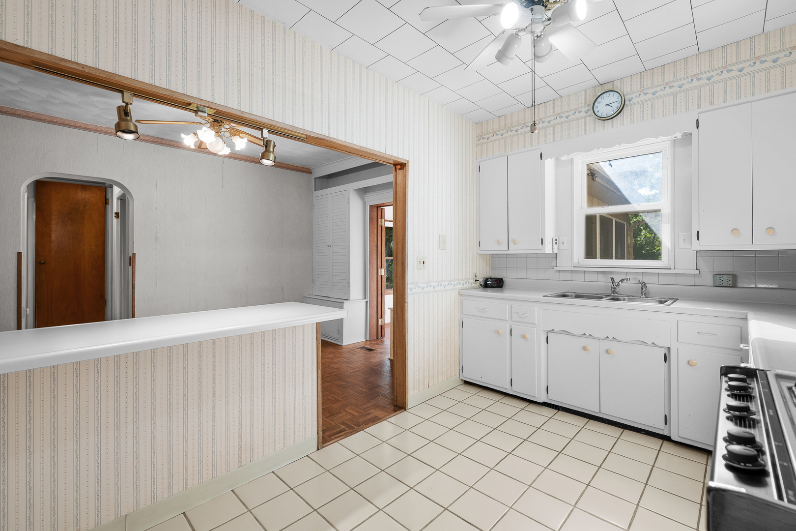 1100 34th Avenue Property Photo 34