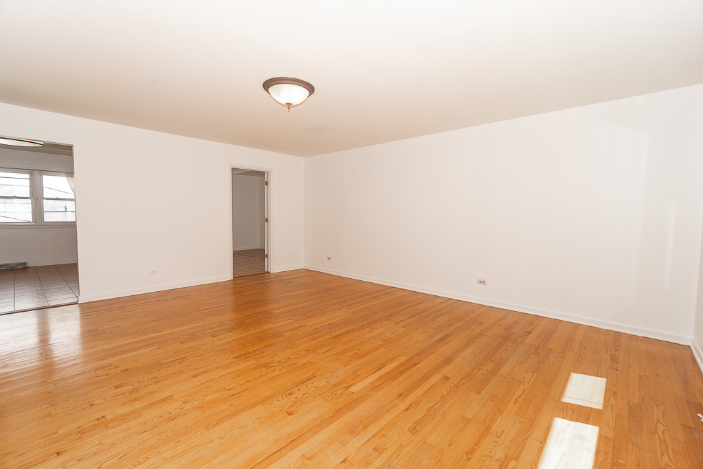 1185 Seymour Avenue Property Photo 5