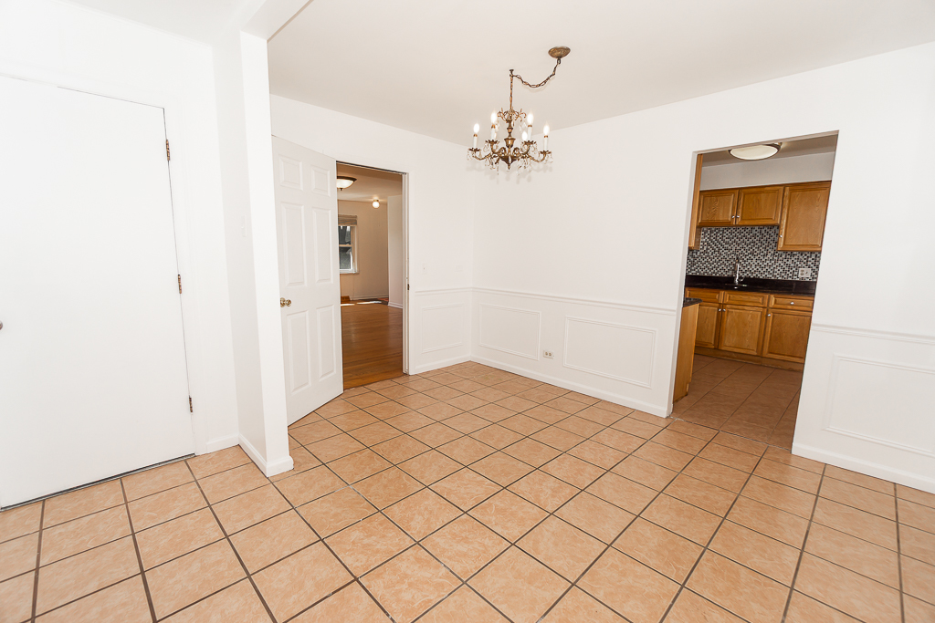 1185 Seymour Avenue Property Photo 9