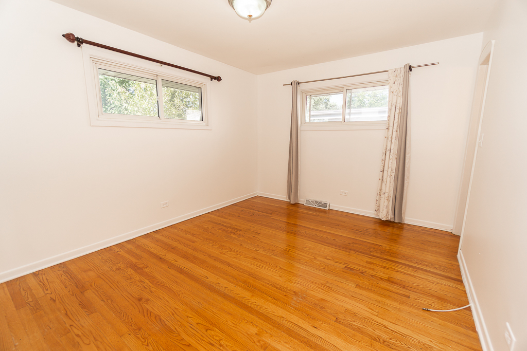 1185 Seymour Avenue Property Photo 17