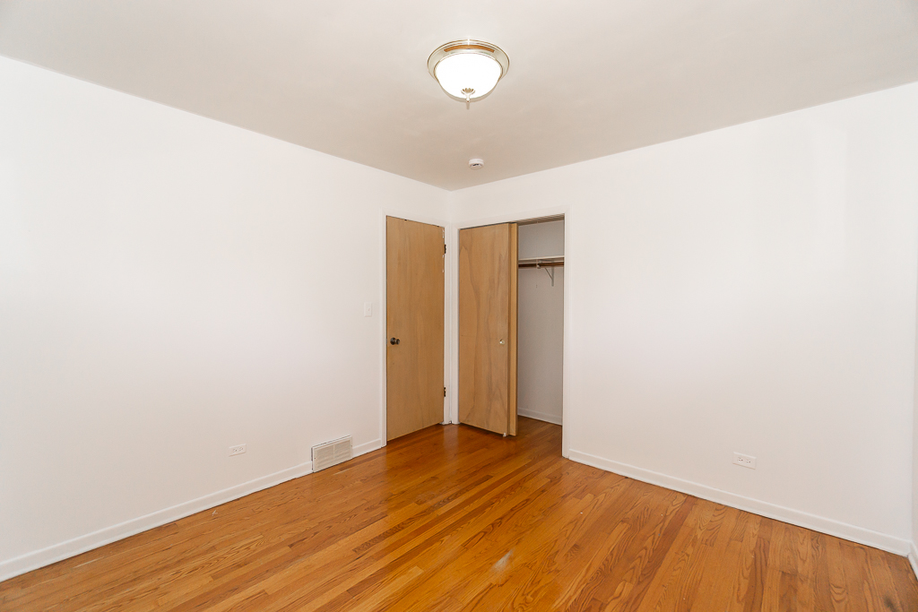 1185 Seymour Avenue Property Photo 22
