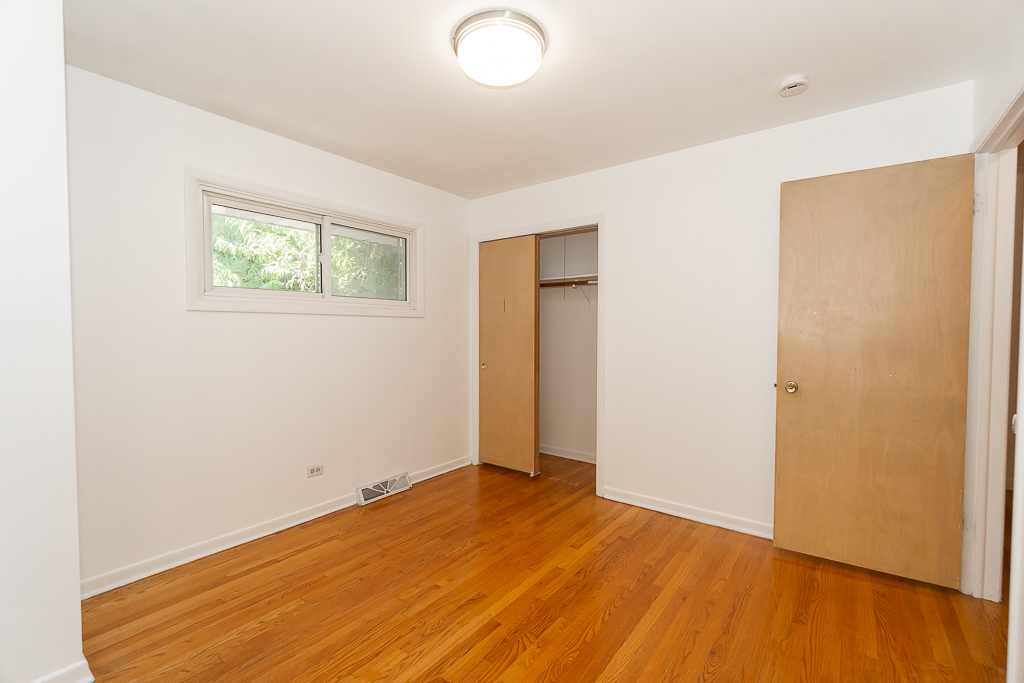 1185 Seymour Avenue Property Photo 24