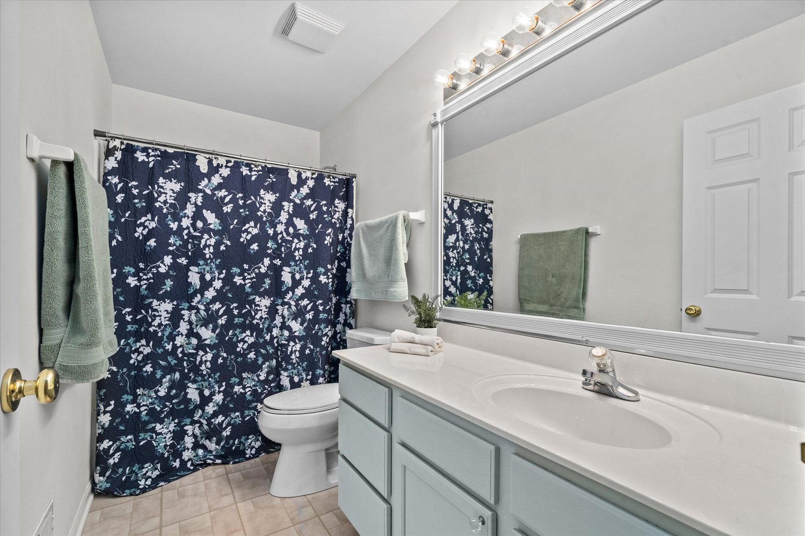 454 Chesterfield Lane Property Photo 23
