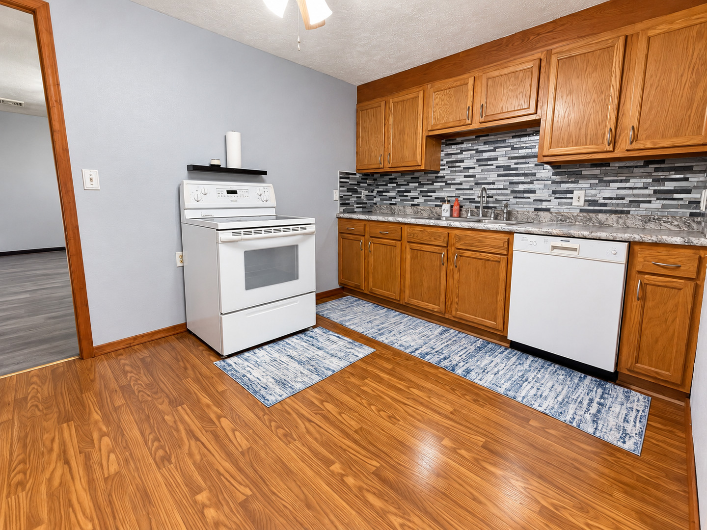 328 Ida Street Property Photo 10