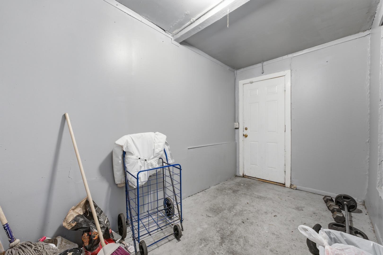 2333 S Whipple Street Property Photo 31