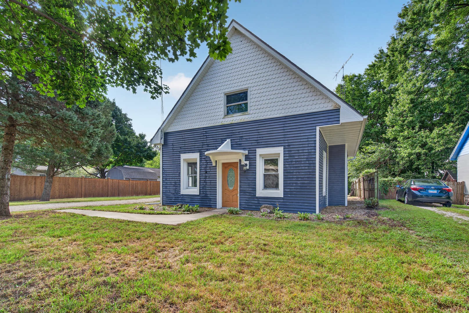 335 E Southmor Road Property Photo 2